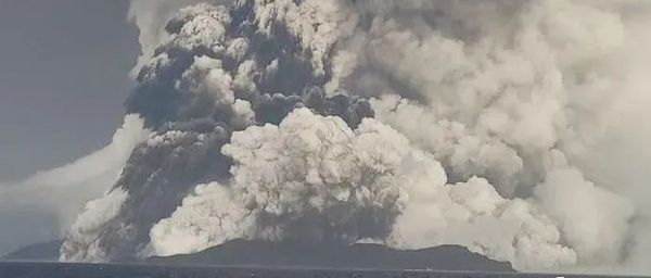 “千年一遇”火山爆发，未来数年全球经济遭殃？