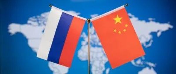 美国挑战，中俄反击