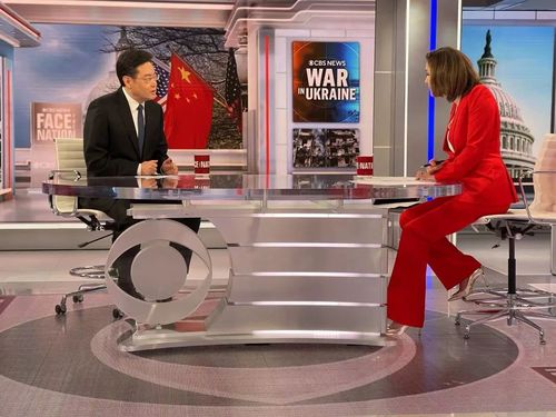 驻美大使秦刚告诉她：不要天真了