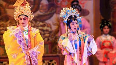 参观市政署画廊《粤韵悠长》粤剧艺术展得句（文/高德光，书法/茂松，阮伟生，黄闻琦，黄玉灵）