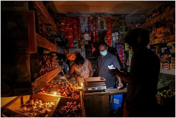 中国周边，两处动荡！