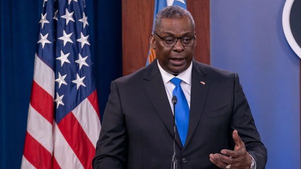 美防长突然说“直接比较乌克兰和台湾不适当”，什么意图？