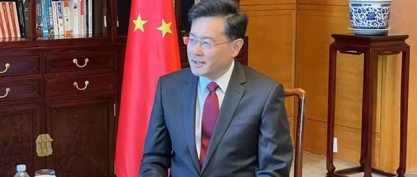 秦刚：中美关系稳，华人才能好