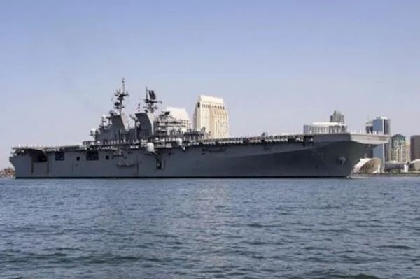 抵达西太平洋，“与中国航母对峙！”