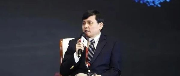 张文宏最新发声：新冠疫情短期内不会结束