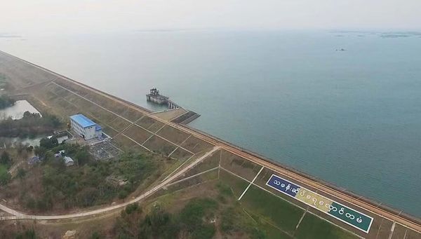 德班色水坝今年初雨季节期间接受的水量是去年的5倍