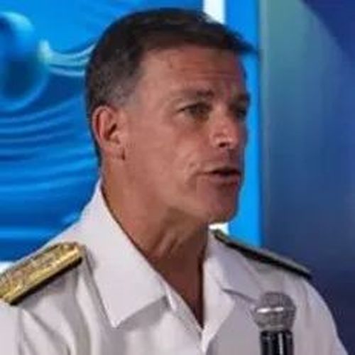 又来抹黑：中俄走近很危险，要防中方袭击关岛