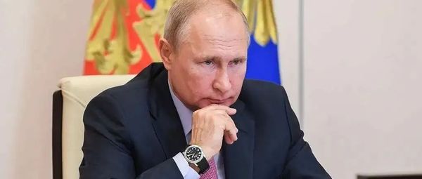 今天，俄罗斯被迫违约