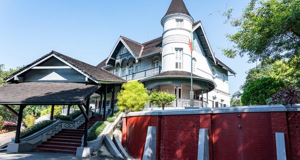 仰光昂山将军博物馆为第 75 届烈士节特别布展