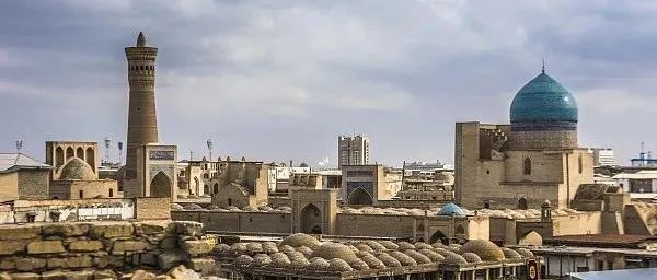 中国一邻国突然进入紧急状态，称有“恶意外国势力”介入