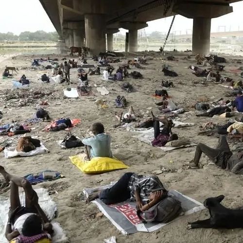 “美国给其他国家造成了超过1.9万亿美元的损失”