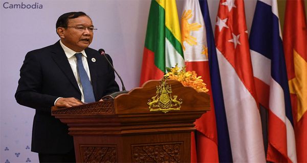东盟特使称缅甸的和平进程因缺乏信任和政治意愿而受阻