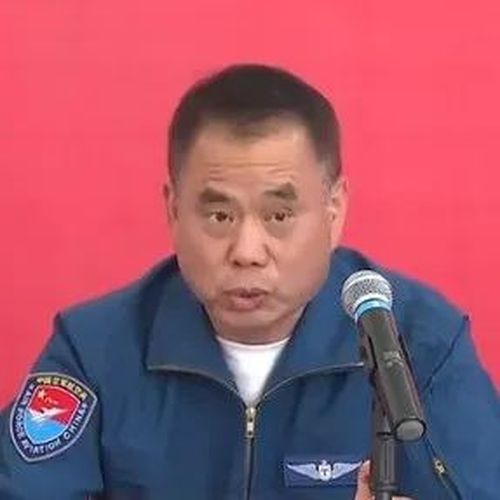 “今天中国试飞员队伍已可以与西方强国比肩”