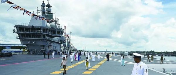 印度迎“历史性一天”，西方却扯上中国