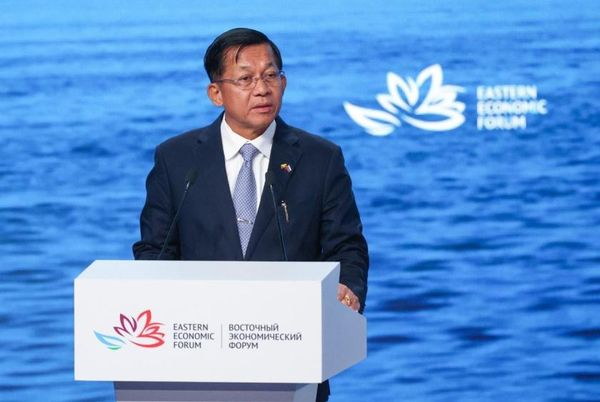 军委会主席称国际贸易中用卢布、人民币和卢比代替美元有利于解决大国的金融霸凌