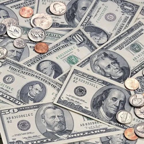 东南亚“坚定地”减少使用美元