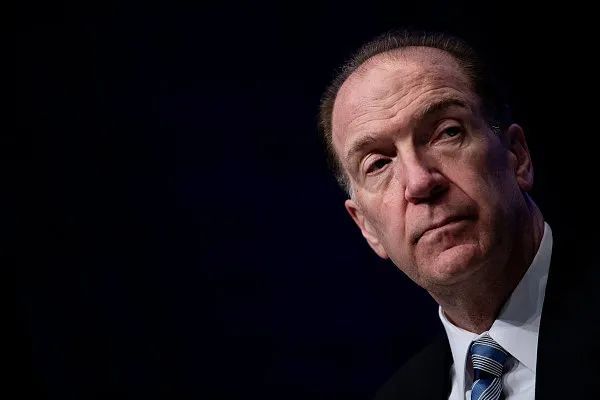 世行行长把话说反了，显得很不专业