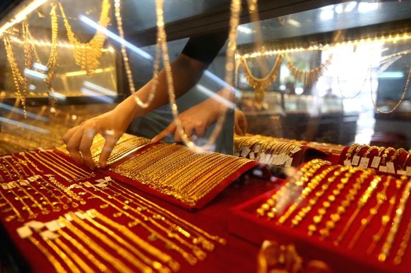 缅甸金价跌破280万缅币