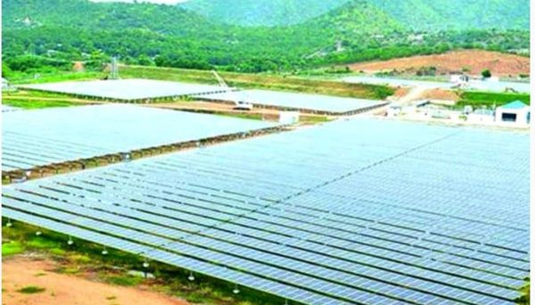 曼德勒省密达市太阳能发电厂建设已完成80%