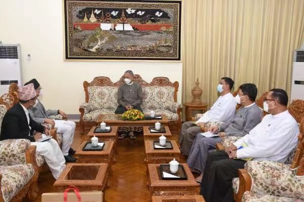 缅甸外交部长与尼泊尔驻缅甸大使会晤