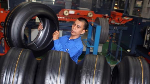 驻巴西的一家公司前来接洽购买缅甸生产的汽车轮胎