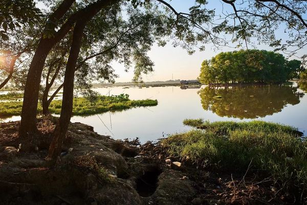 维护莫允基湖的生态环境需要民众们的协力合作