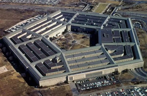 美国渲染“中国威胁论”!媒体：五角大楼要把纳税人“吓个半死”