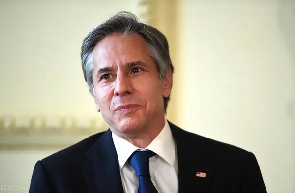 美国在台海蹦达不了多久了，当中美势均力敌时，竞争就结束……