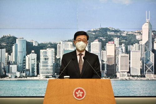 李家超回应乌克兰涉港错误