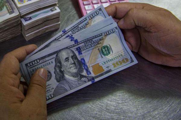 缅甸央行宣布在外务工人员汇入国内的工资1美元2865缅币的基础上再加30缅币