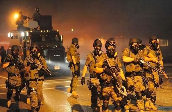 八成民众对美国前景感到悲观，极端对华政策遭内外强烈抵制