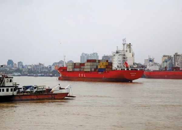 2022年度内进入仰光国际港口停泊的海轮有600多艘