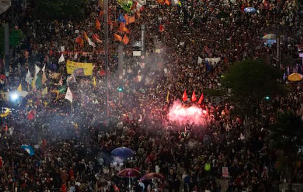 “超1500人被捕”