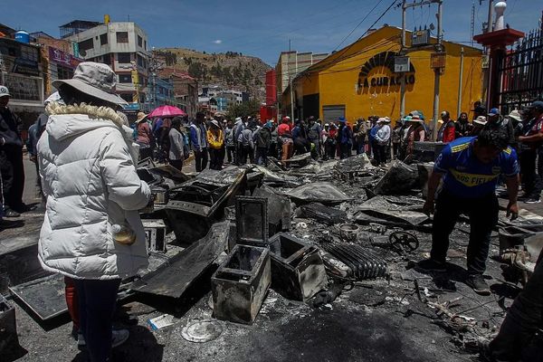 突发！这国总统、总理被调查