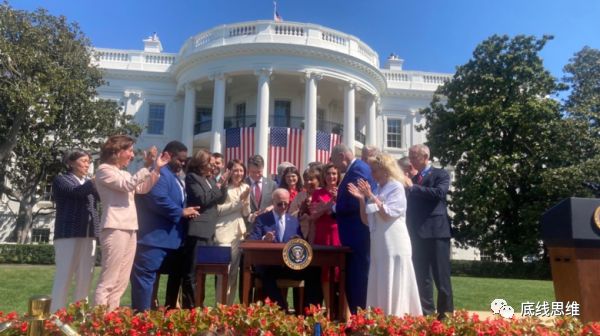 不给中美脱钩踩刹车，美国自己会摔下悬崖