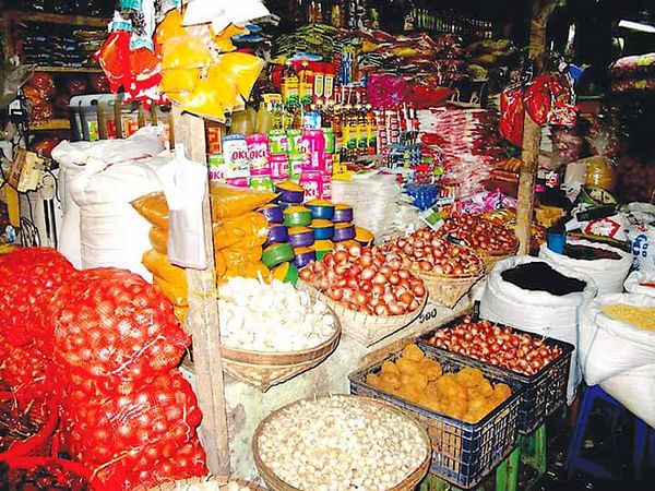 伊洛瓦底省的日常食品价格持续上涨