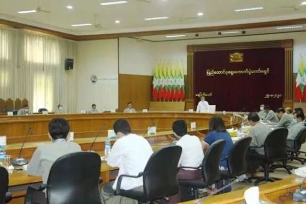 新《政党登记法》颁布 未登记政党将自动解散