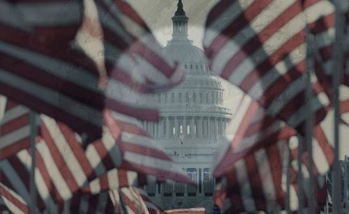 一个“气球”戳破逐渐失控的美国