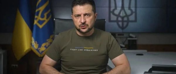 乌克兰做出疯狂举动，战场形势恶化后，竟向美国求购“禁用”武器