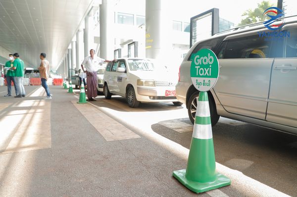 仰光机场只许Grab出租车提供服务致其他出租车面临困难