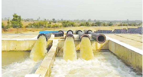 实皆省实皆专区完成了夏季稻5,600多英亩的种植工作