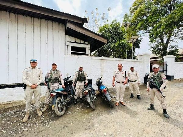 印缅边城莫雷市禁止行驶缅甸摩托车