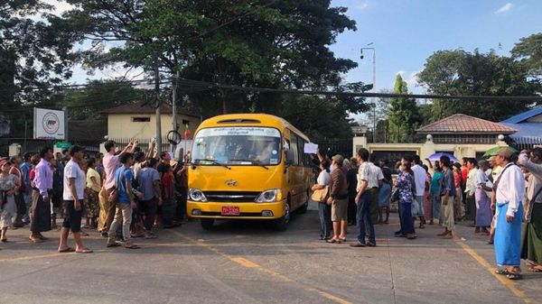 军事委员会特赦包括98名外国人在内的3000多名罪犯