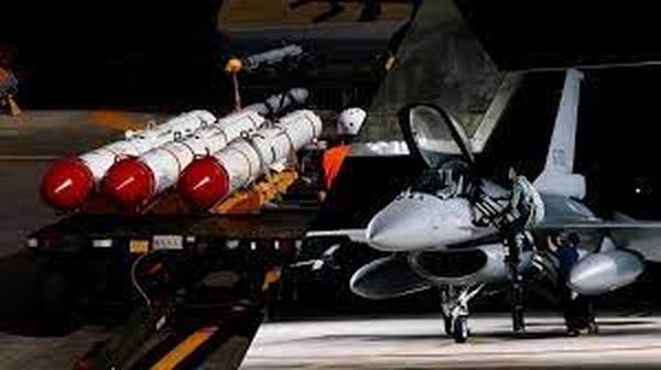 66架战机延后到2026年交付！台退役中将：美国或放弃台湾！