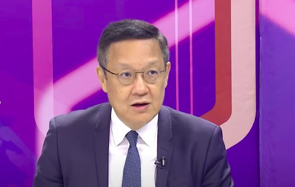 “这是把台湾看得比小弟还不如”