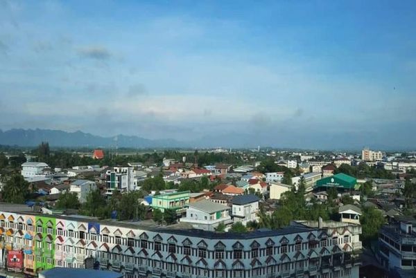 持有泰国10年期居留证的湄索市缅甸公民将被吊销证件