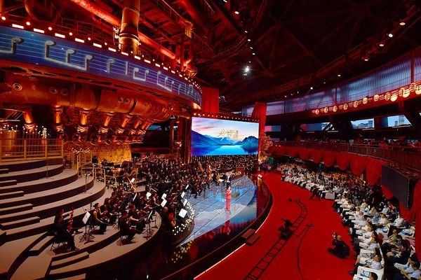 62%比61%，“中国首次超过美国”