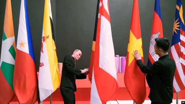 东盟会议将讨论缅甸问题和东盟海域问题