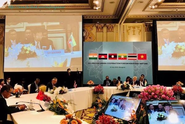 缅甸外长出席在泰国举行的湄公河-恒河合作外长会