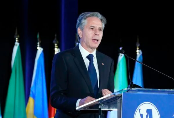 “正脱离西方”，美国强势介入